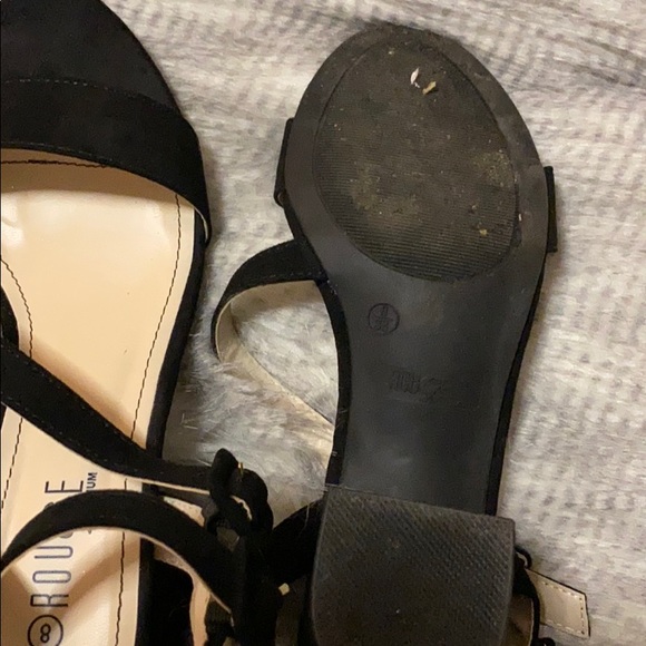 Strappy Sandal Worn Once - Picture 4 of 4